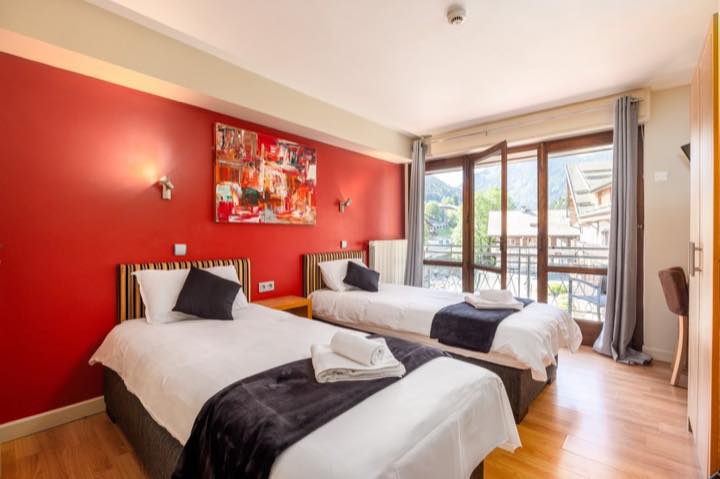 En-suite room at Les Rhodos