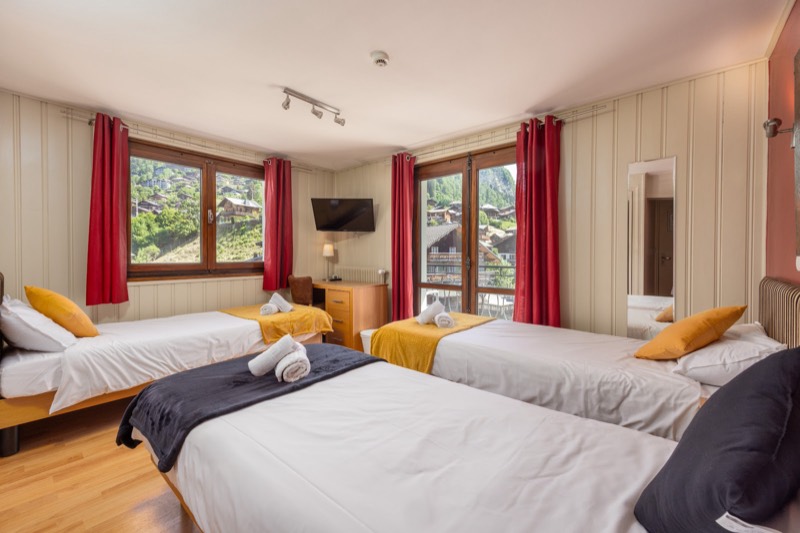 Large shared room at Les Rhodos